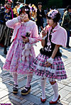Harajuku-Girls-Fashion-02-09-2009-012.jpg