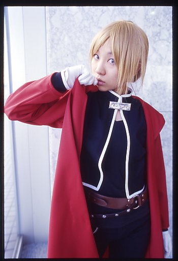 FMA-Cosplay_EdwardElric5