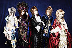 versailles_new_outfits.jpg