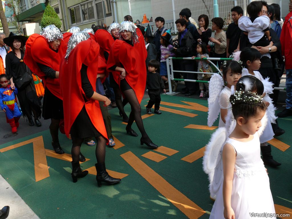 tokyo-halloween-parade-2006-007