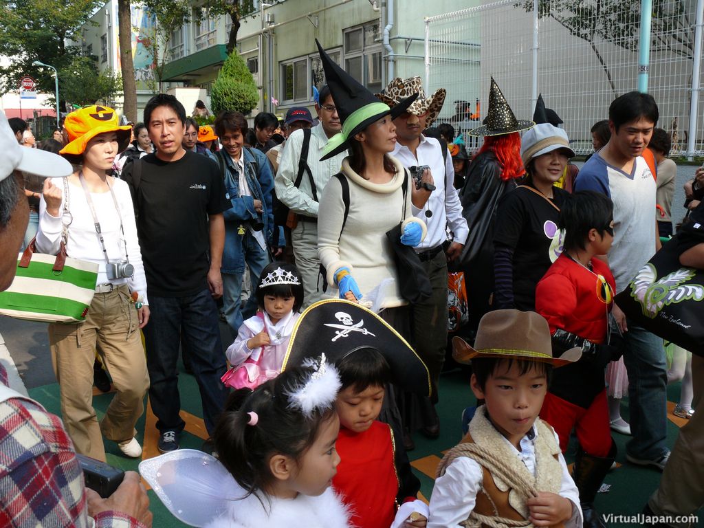 tokyo-halloween-parade-2006-015