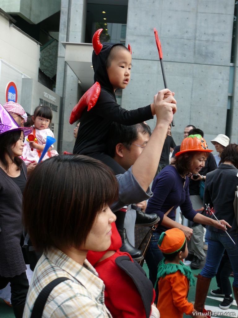 tokyo-halloween-parade-2006-036