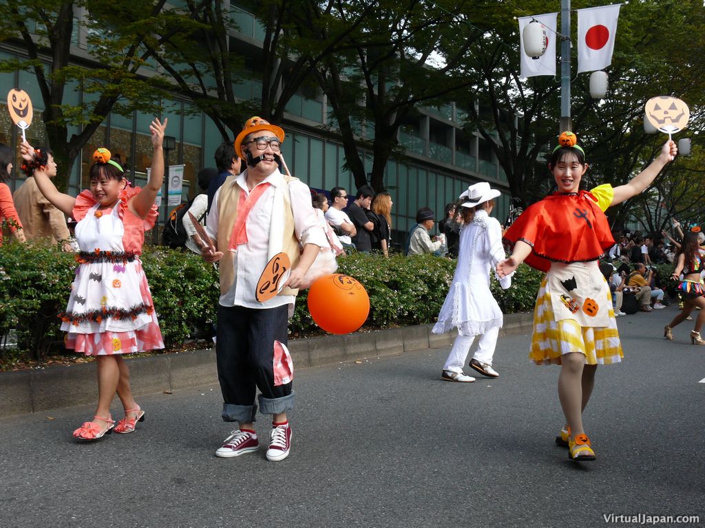 tokyo-halloween-parade-2006-053