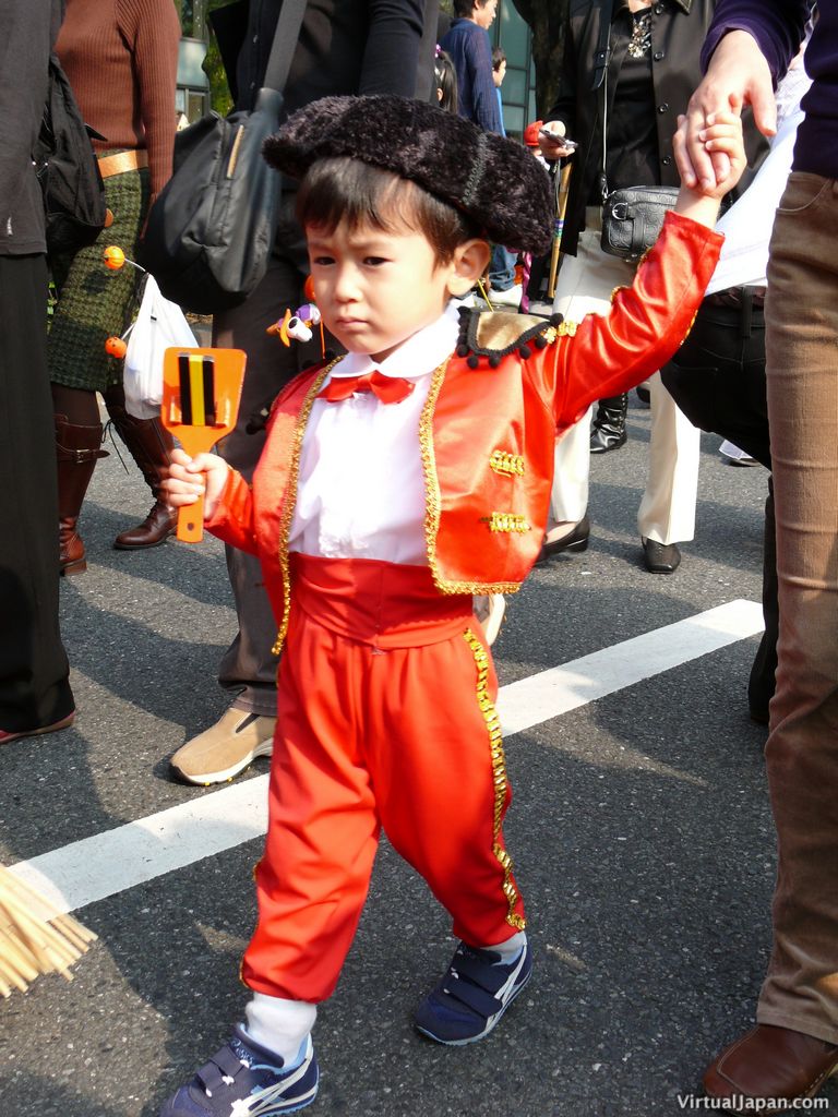 tokyo-halloween-parade-2006-071
