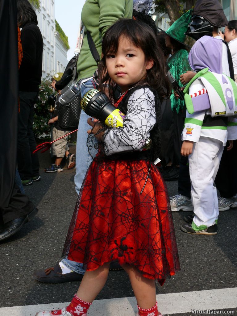tokyo-halloween-parade-2006-102