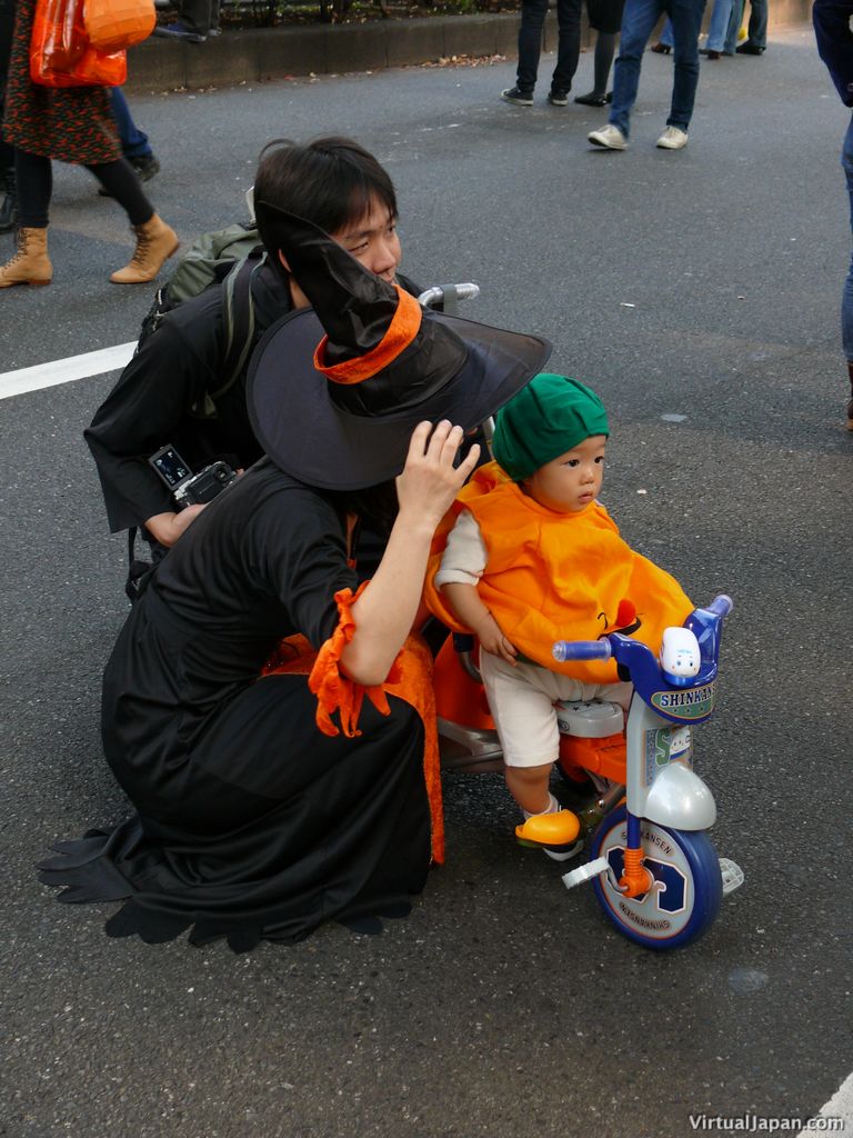 tokyo-halloween-parade-2006-144