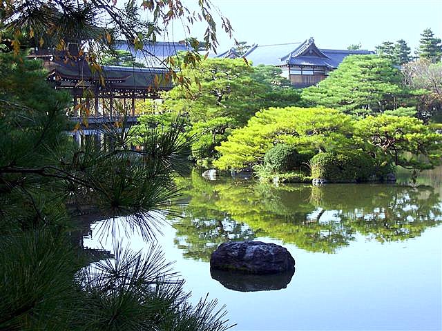 Heian_Shrine_Garden