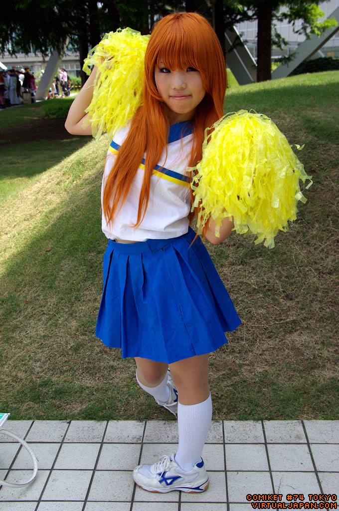 Comiket-Cosplay-2008-114