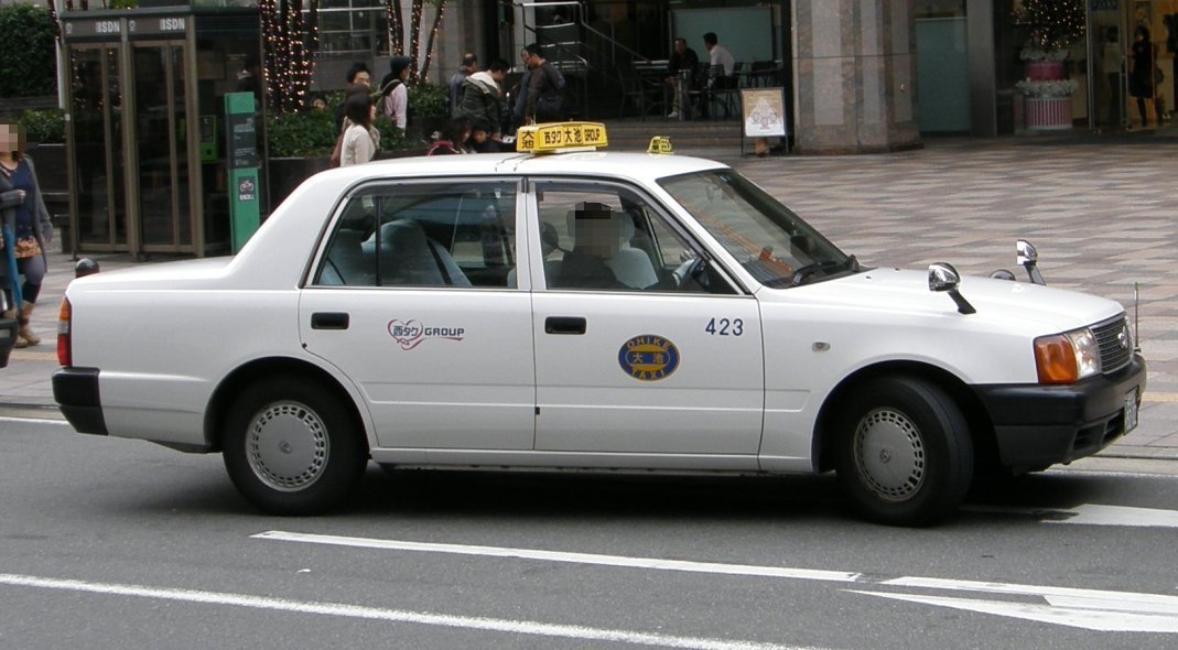 toyota_crown_comfort_taxi_fukuoka