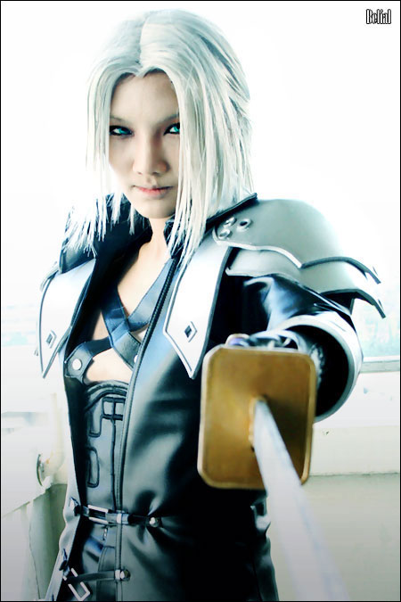 CRISIS_CORE_Sephiroth_Cosplay_by_BeBelial