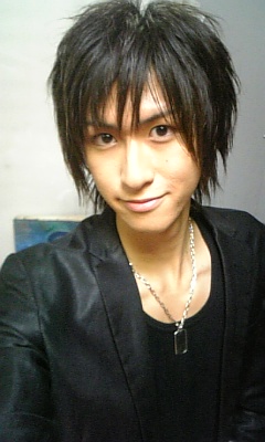 Hiroki_Aiba_Black_Hair