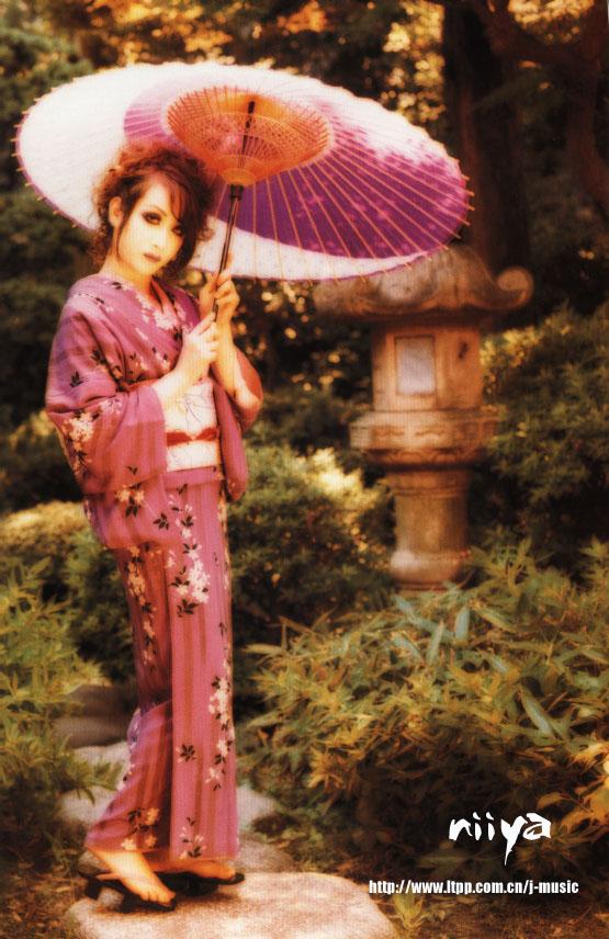 Mana_kimono
