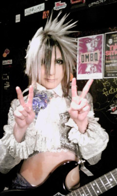 Versailles_Teru_peace_NY