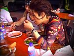 Gackt_eating.jpg