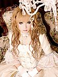 Versailles_Hizaki_Grace.jpg