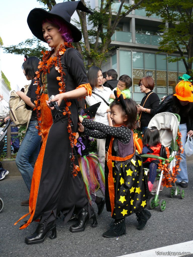 tokyo-halloween-parade-2006-122
