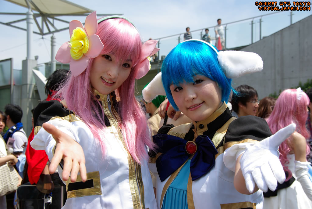 Comiket-Cosplay-2008-139